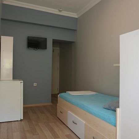 Sabiha Hanim Yurdu Only Male Istanbul Exterior foto
